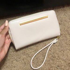 steve madden wristlet wallet